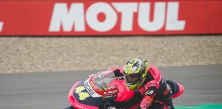Muñoz Shines In The Wet On Friday