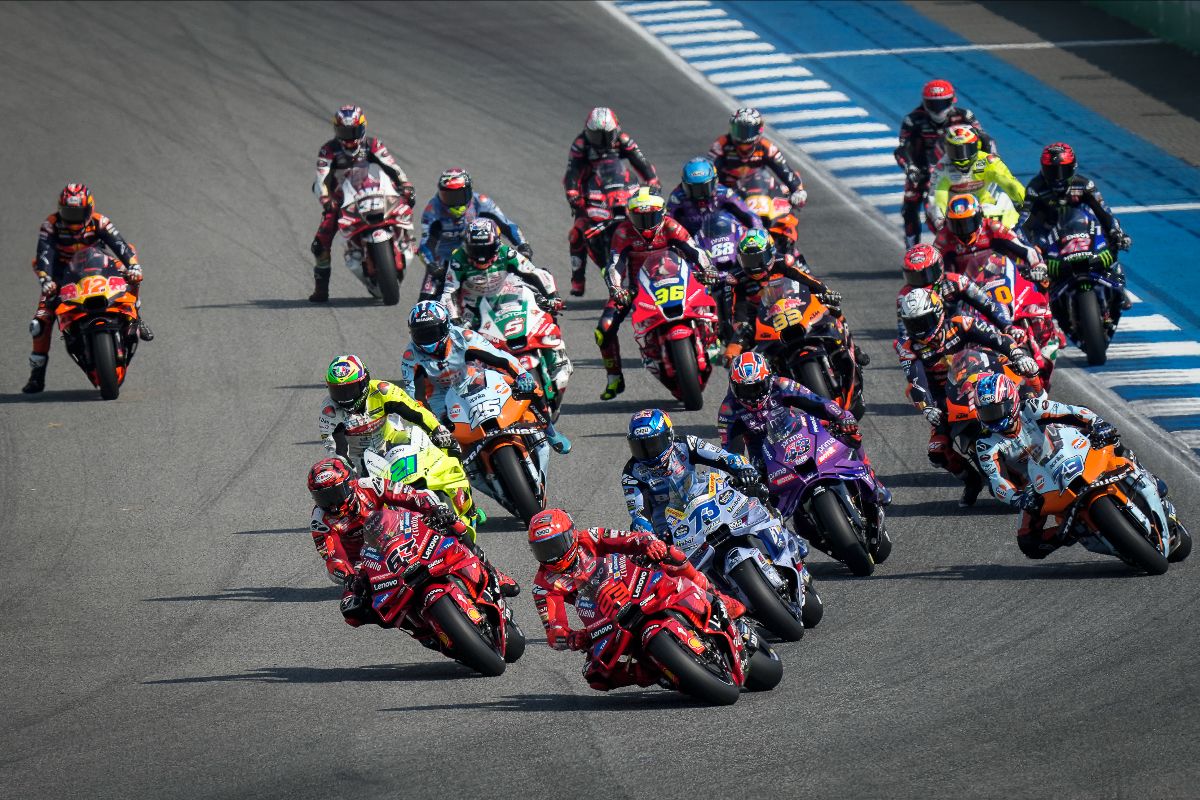 Motorcycle Racing For The Uninformed