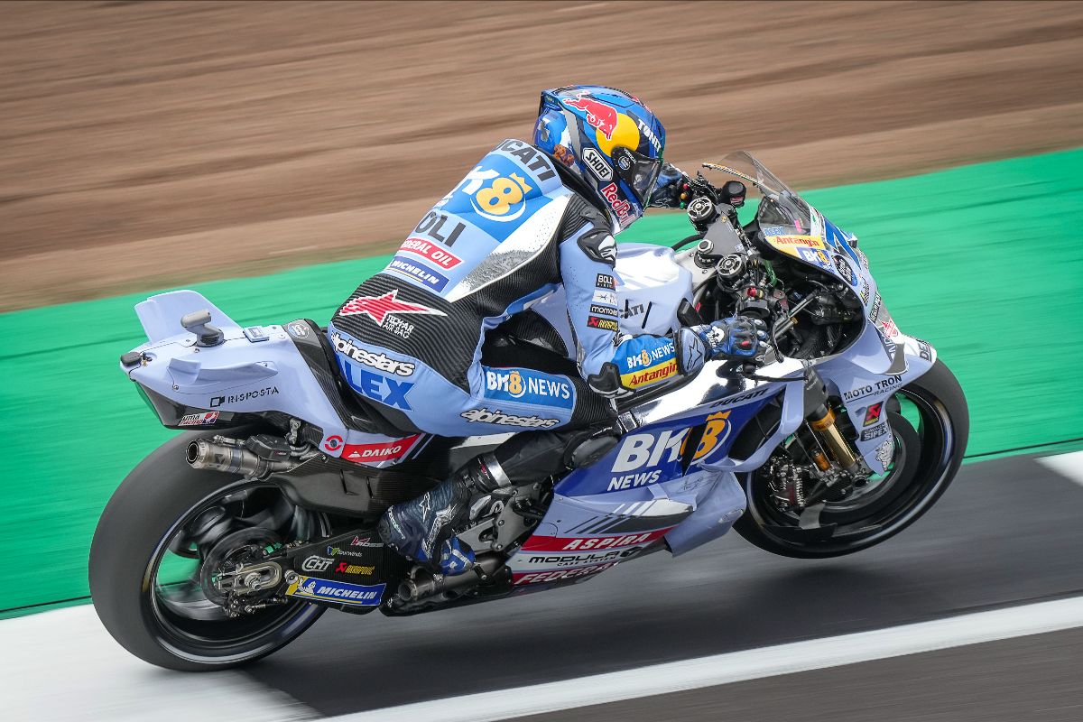 Quartararo Lights Up Silverstone For Record Pole