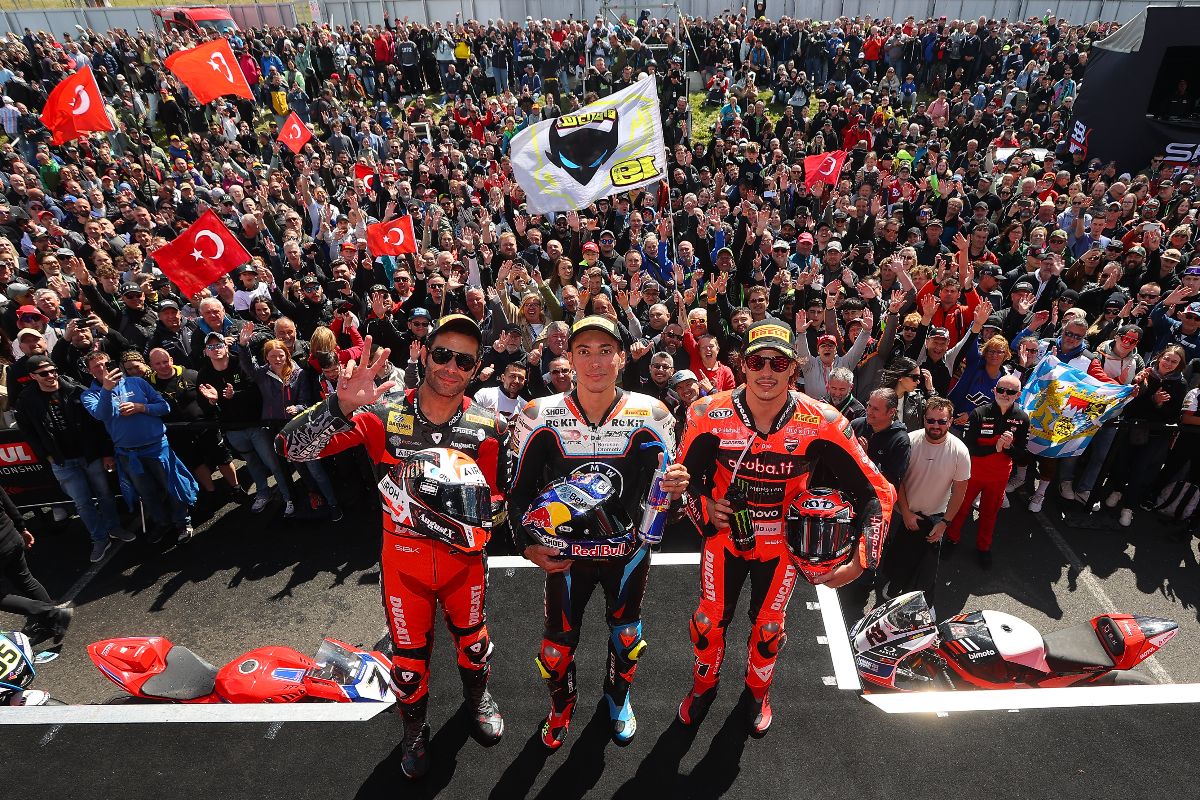 Toprak Dominates At Autodrom Most