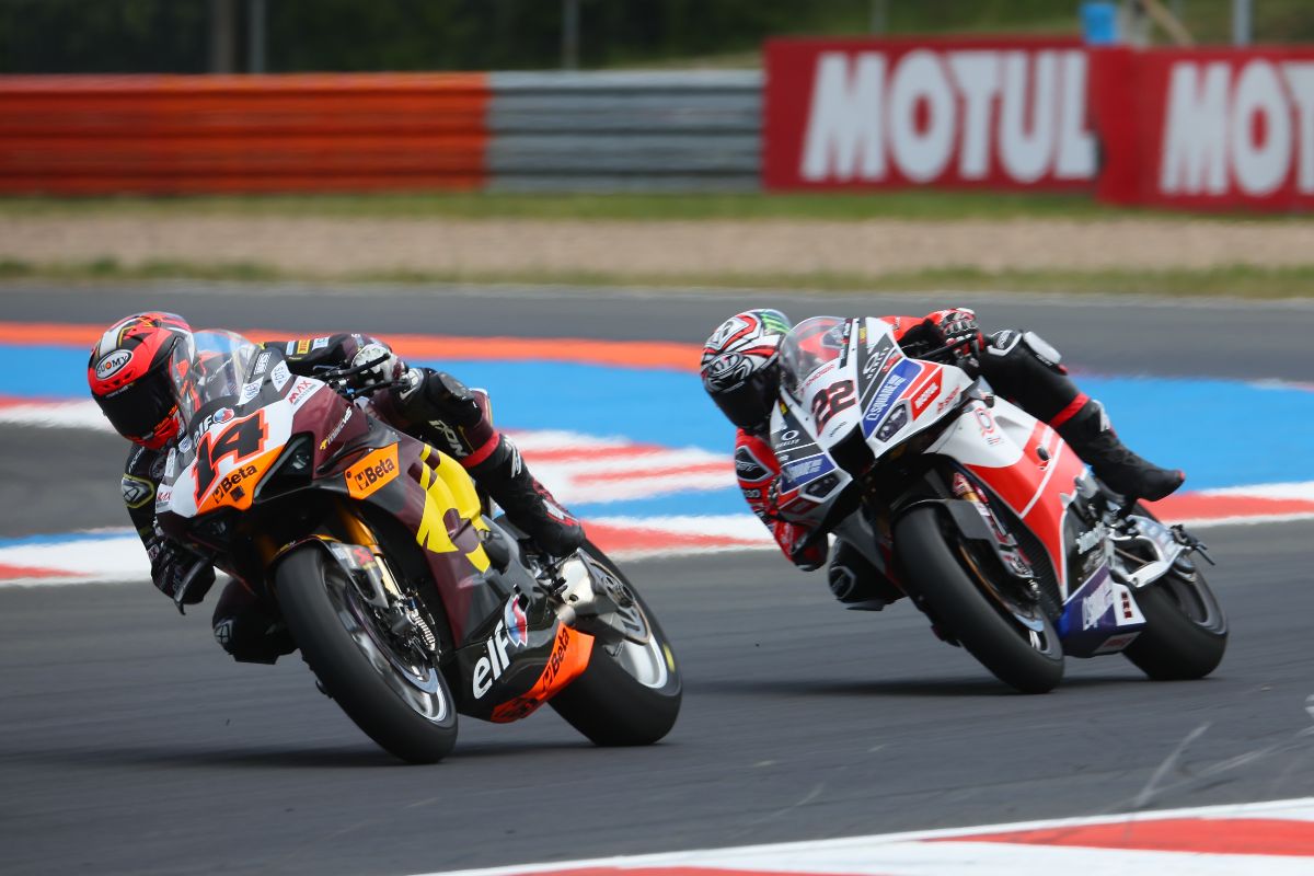 Toprak Leads The Way After An Action Packed Opening Day At Most