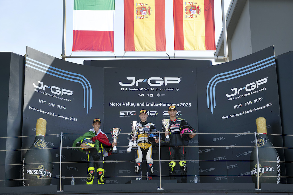 Morelli And Uriarte Share The Juniorgp Spoils On A Day Of Title Race Twists At Misano