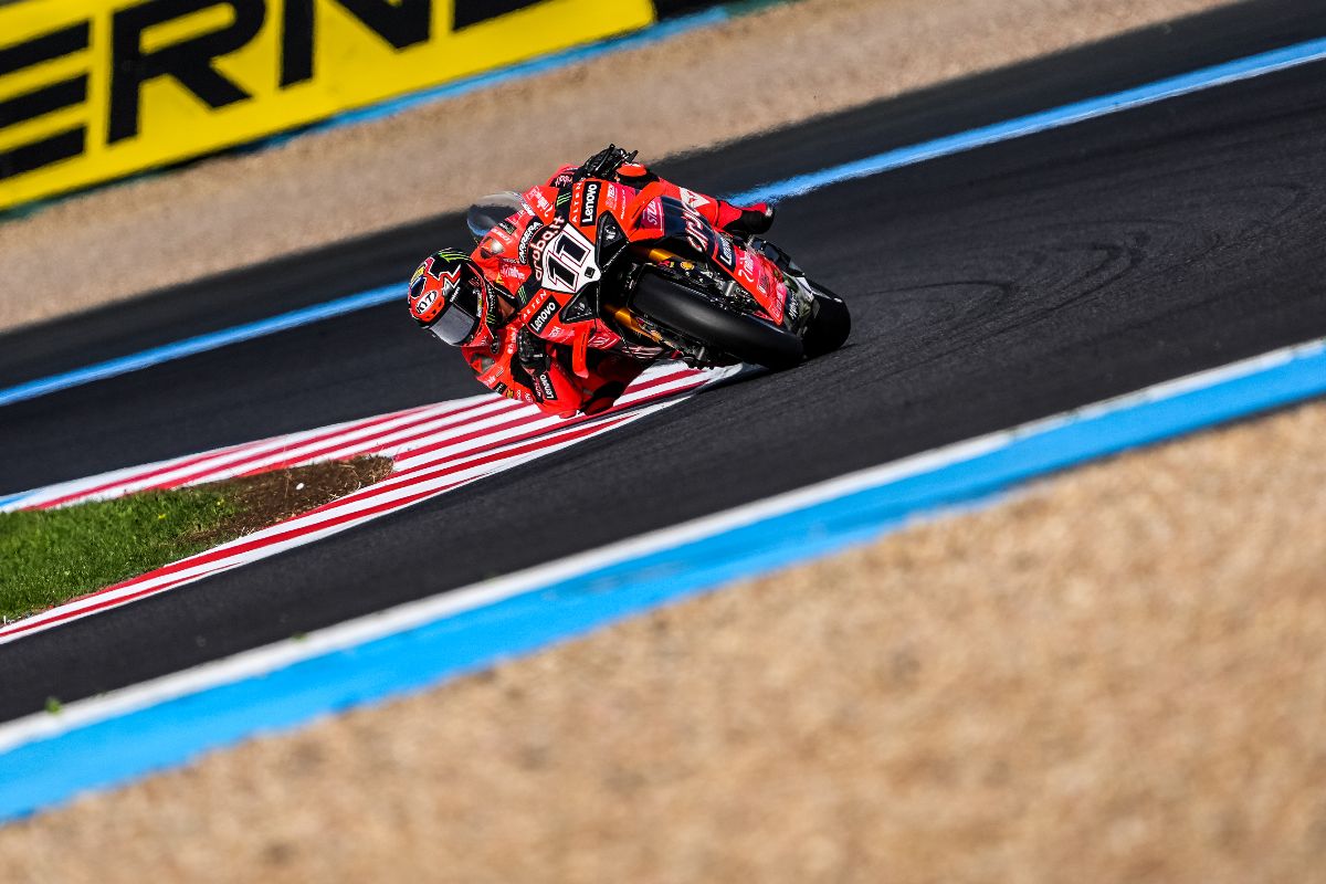 Worldsbk: Lap Record Speed From Bulega On Day 1 At Magny-Cours