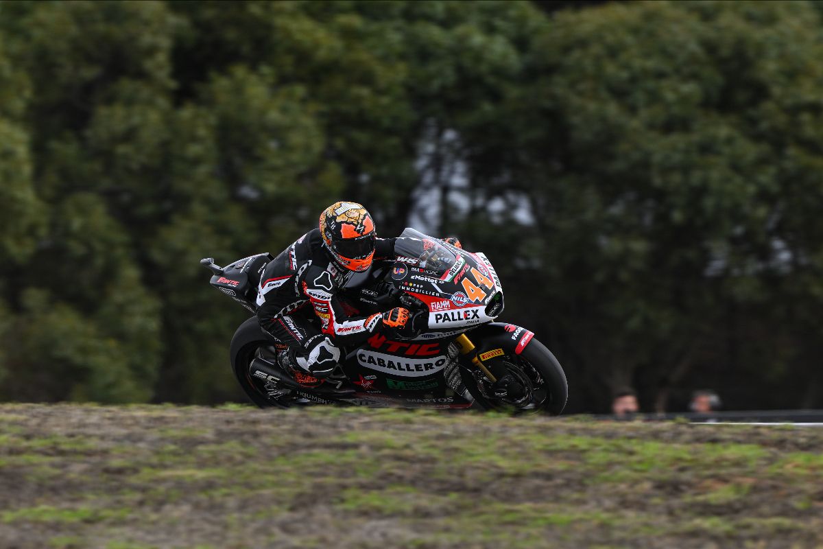 Moto2: Canet Revitalised To Top Friday Practice