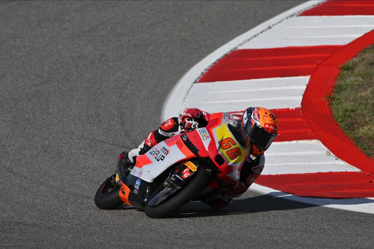 Moto3: Kelso Grabs Last Dash Pole In Portugal