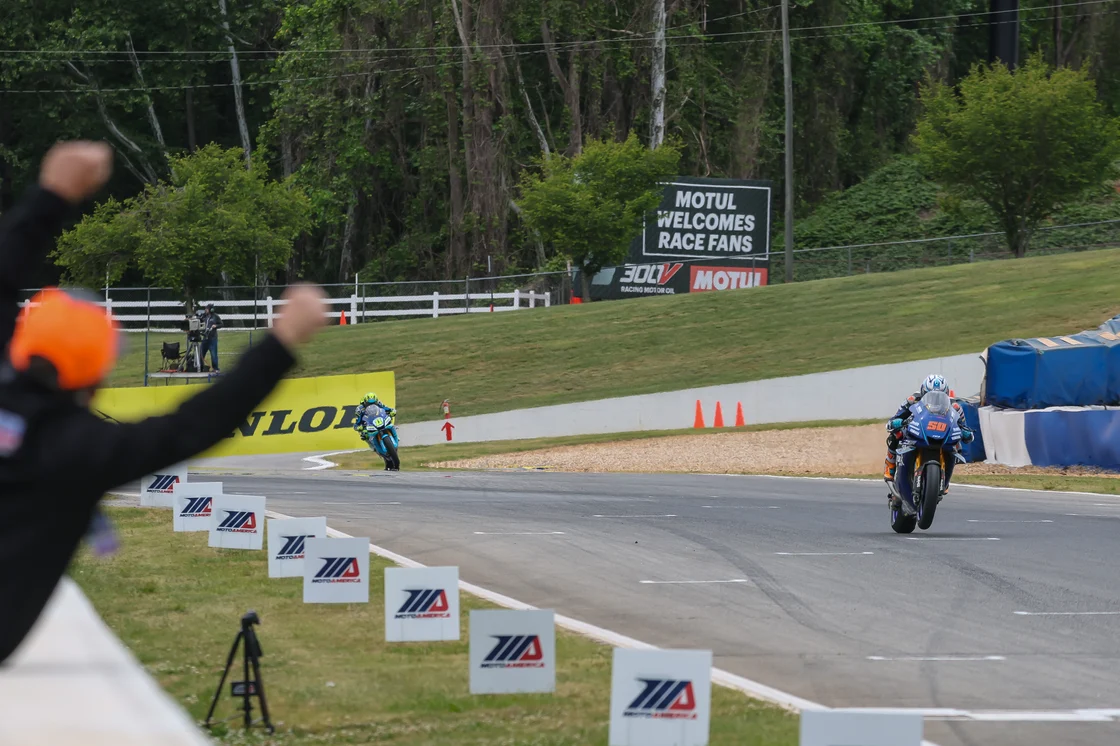 Motoamerica: Scholtz Falls To Fong In Final Laps Of Race Two