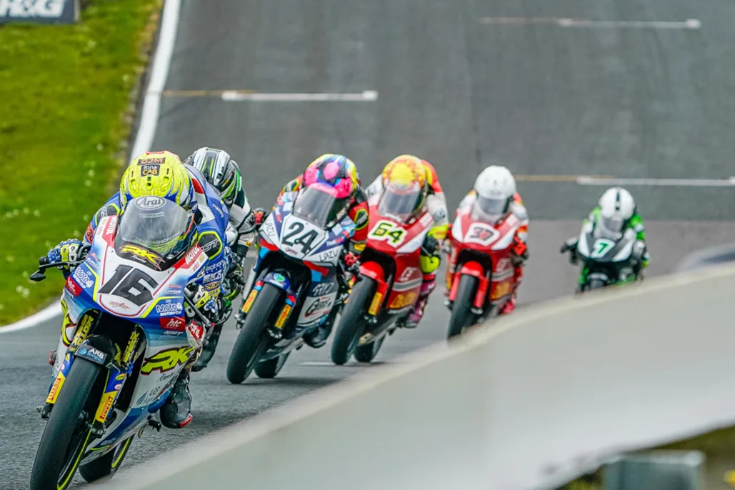 R&Amp;G Moto4 British Cup: 2026 Is Go! Burrows And Frost Share Oulton Park Opener Honours