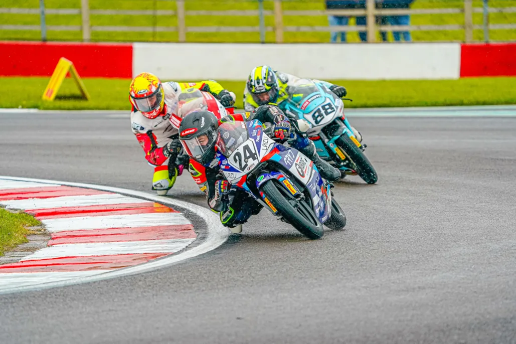 R&Amp;G Moto4 British Cup: Donington Delight: Dunabie And Frost Steal The Spotlight