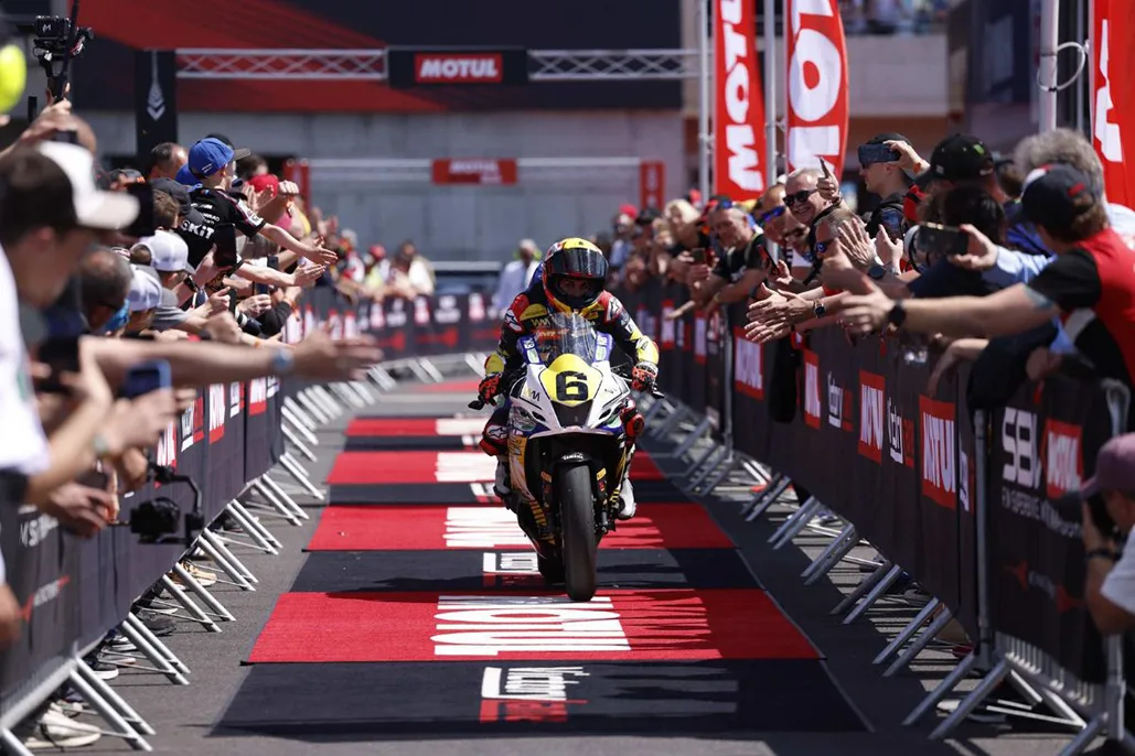 Worldwcr: A Gutsy Herrera Recovers From A Grid Penalty To Triumph At Balaton