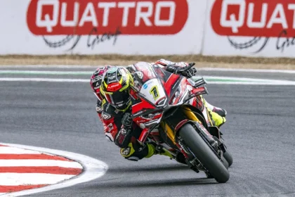 British Superbikes: Ryde Versus Redding In Red Flagged Race One At Brands Hatch